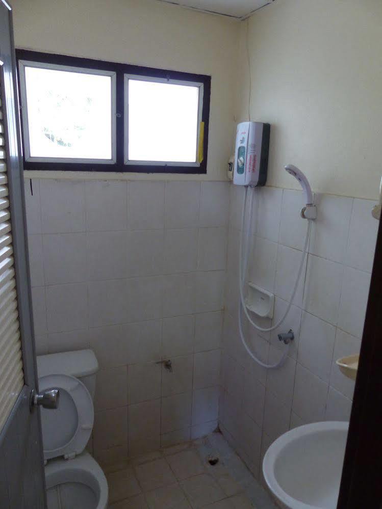 Kavil Guesthouse 2 Csiangmaj Kültér fotó